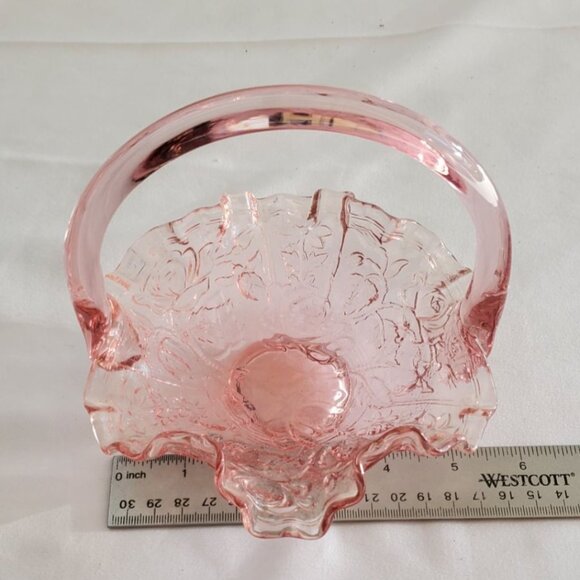 Vintage Fenton Glass Crimped Ruffled Basket Edge Dusty Pink with Handle - Picture 7 of 7